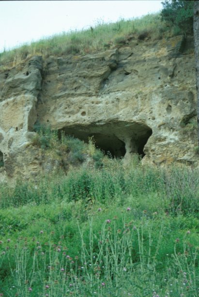 Area 2158: l'ingresso alle grotte