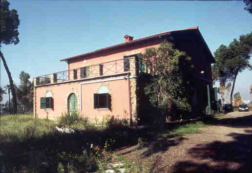 Area 3889: il casale 'Villa Gentile'