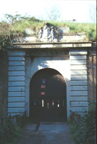Area 768: l'ingresso al forte Antenne