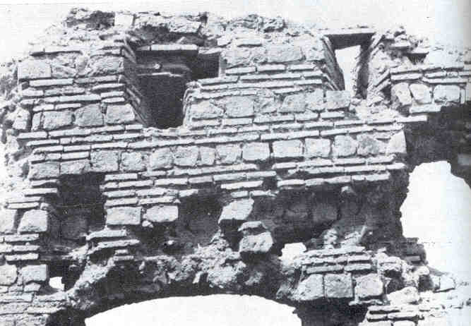 Tor Spaccata: particolare della difesa della porta sulla fronte interna, nel rifacimento bizantino (Quilici 1974, p.764, f.1746)